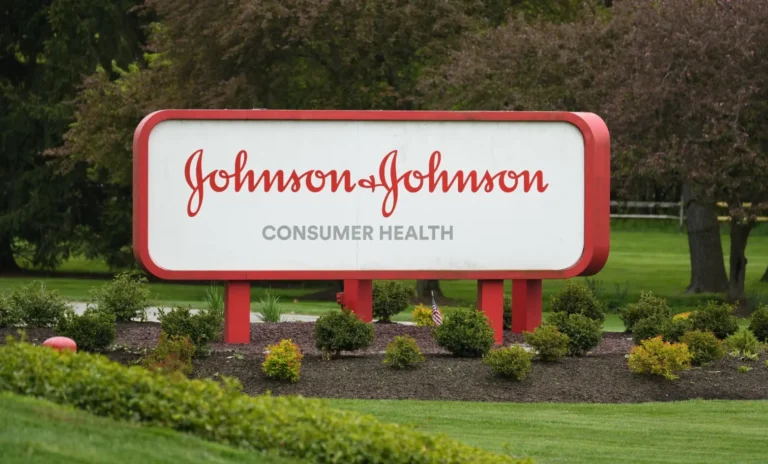 Johnson & Johnson Invests $55 Billion in U.S. Pharma Manufacturing Johnson & Johnson's $55B U.S. Pharma Investment
