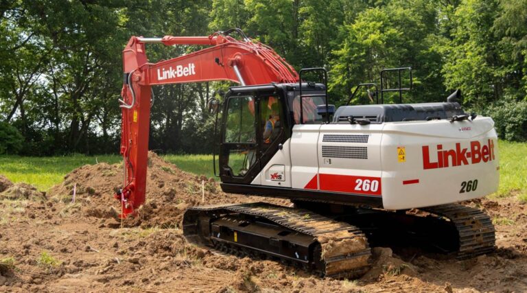 Crane Manufacturers Bolster U.S. Operations Amid Tariff Push Crane Makers Boost U.S. Output Amid Tariff Surge