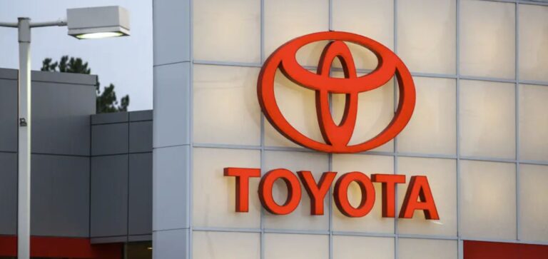 Toyota Invests $912M in U.S. Hybrid Production
