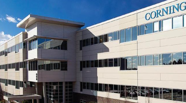 Corning's $315M Semiconductor Glass Expansion in NY 🚀